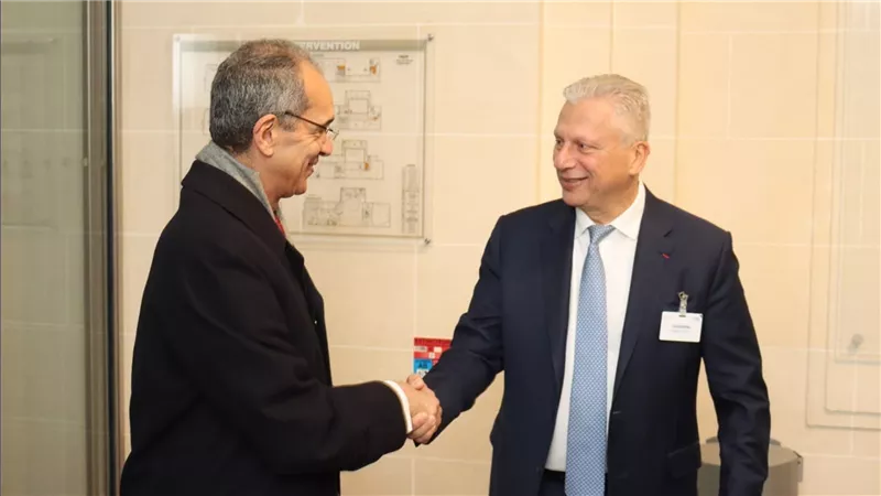 وزير الاتصالات يبحث مع مسؤولى شركة تاليس Thales خطط الشركة للتوسع فى حجم أعمالها 