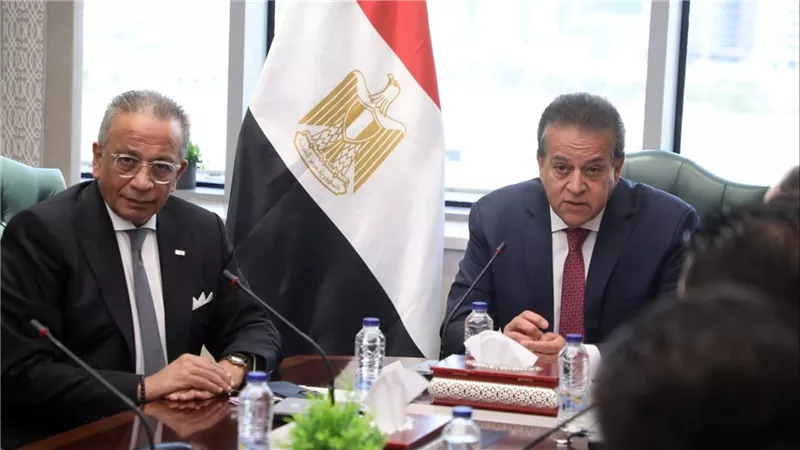 عبدالغفار يشهد توقيع بروتوكول تعاون بين الوزارة ومؤسسة البنك التجاري الدولي