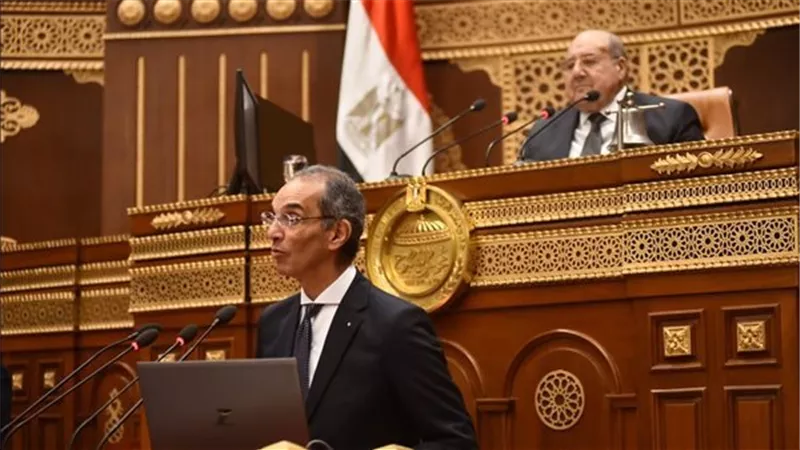 وزير الاتصالات يستعرض ملامح استراتيجية تنمية ريادة الأعمال أمام 