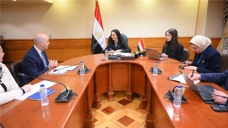 وزيرة التضامن الاجتماعي تلتقي رئيس مكتب منظمة الهجرة الدولية في مصر لبحث تعزيز سبل التعاون