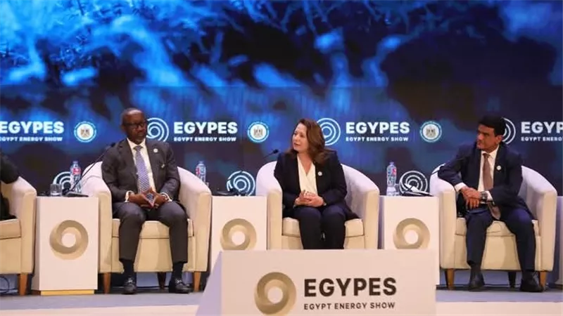 معرض مصر الدولي للطاقة إيجبس 2025 يعقد جلسة وزارية حول تأمين الطاقة 