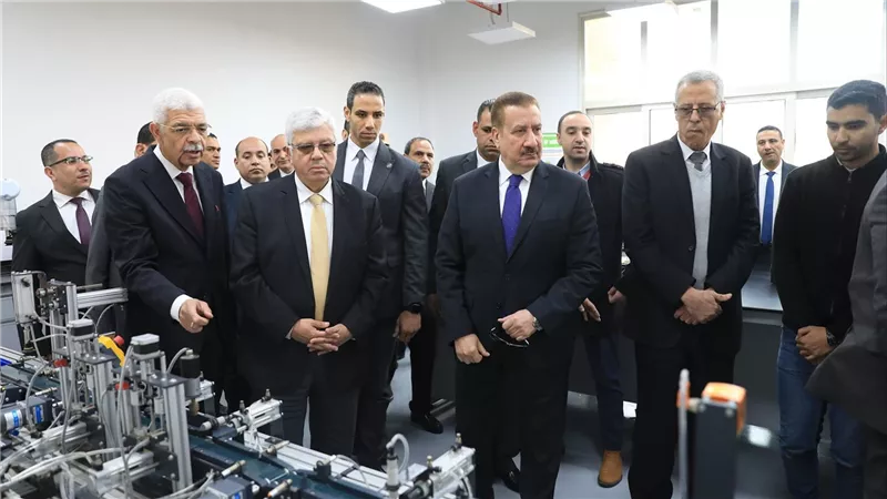 وزير التعليم العالى يتفقد جامعة المنوفية الأهلية للاطمئنان على انتظام الدراسة بها