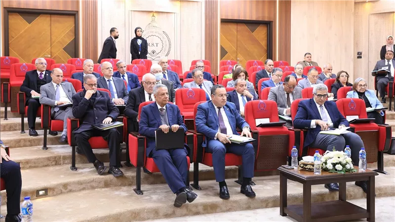وزير التعليم العالي يرأس اجتماع مجلس الجامعات الخاصة بجامعة الريادة للعلوم والتكنولوجيا بمدينة السادات