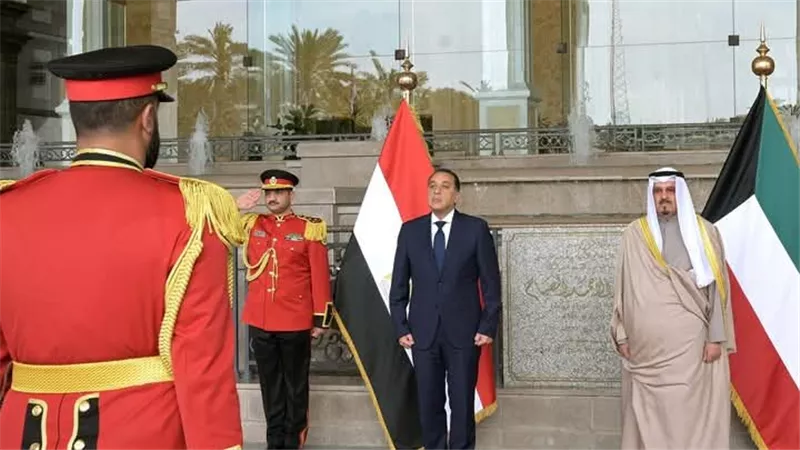 مراسم استقبال رسمية لرئيس الوزراء بتشريف نظيره الكويتي
