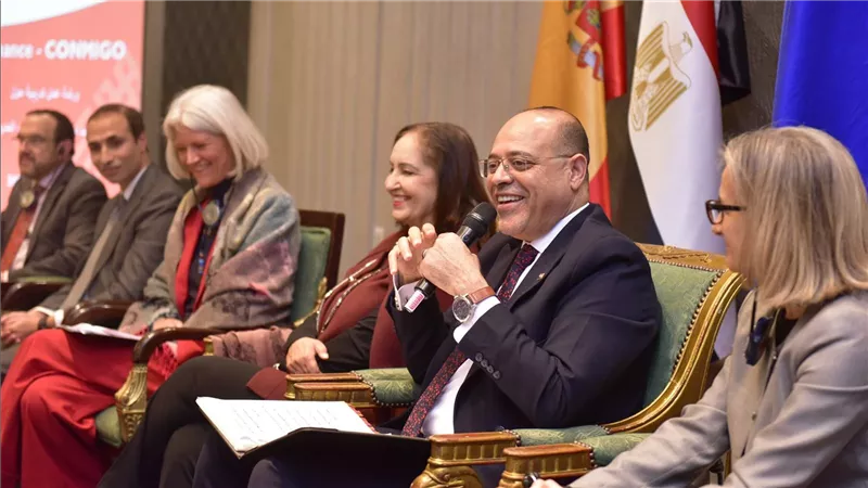 وزير العمل يفتتح ورشة دولية لتبادلِ الخبراتِ بشأنِ 