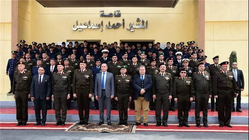إستمراراً للتعاون بين القوات المسلحة ووزارة النقل  تخرج الدورة رقم (5) فنيين سكة حديد بعد إتمام تأهيلهم بالكلية العسكرية التكنولوجية