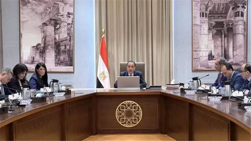 رئيس الوزراء يلتقي أعضاء اللجنة الاستشارية للاقتصاد الرقمي وريادة الأعمال