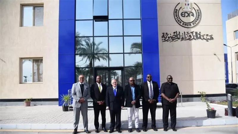 رئيس هيئة الدواء المصرية يستقبل وفد هيئة تنظيم الأدوية بدولة زامبيا