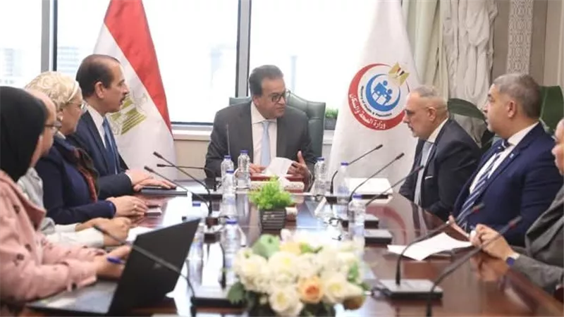  وزير الصحة يستقبل ممثلي شركة أبوت للصناعات الدوائية لتعزيز سبل التعاون