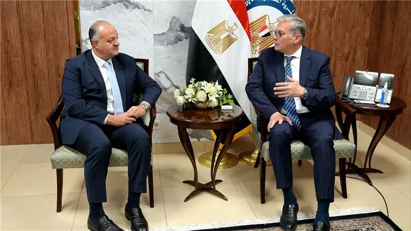 وزير البترول يبحث خطط شركة بي بي لزيادة استثماراتها في مصر 
