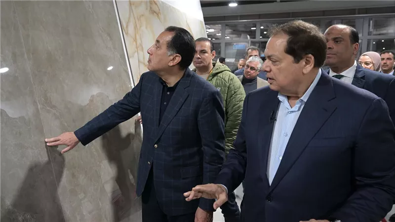 رئيس الوزراء يفتتح المرحلة الثانية من مصنع شركة 