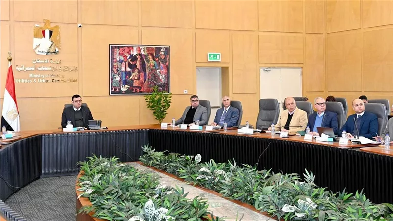 وزير الإسكان يتابع الموقف التنفيذي لوحدات المبادرة الرئاسية 