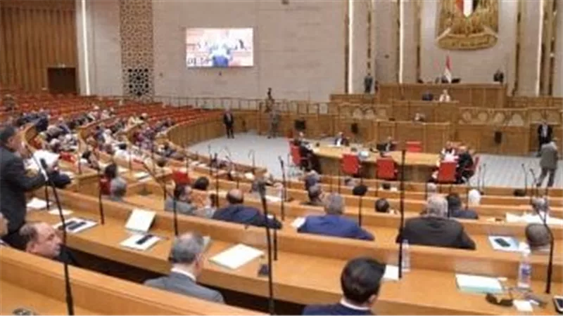 الشيوخ يناقش دراسة توصى بجذب استثمارات بمجال استغلال الطاقة الحرارية الأرضية