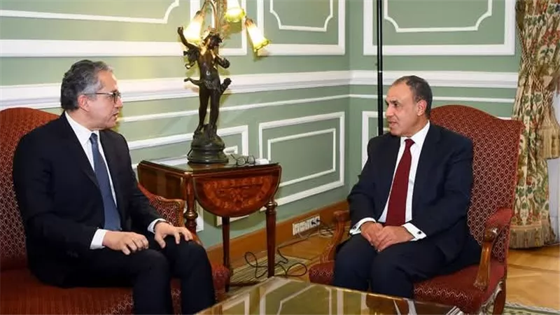 وزير الخارجية والهجرة يلتقى الدكتور خالد العناني المرشح المصري لمنصب مدير عام منظمة اليونسكو