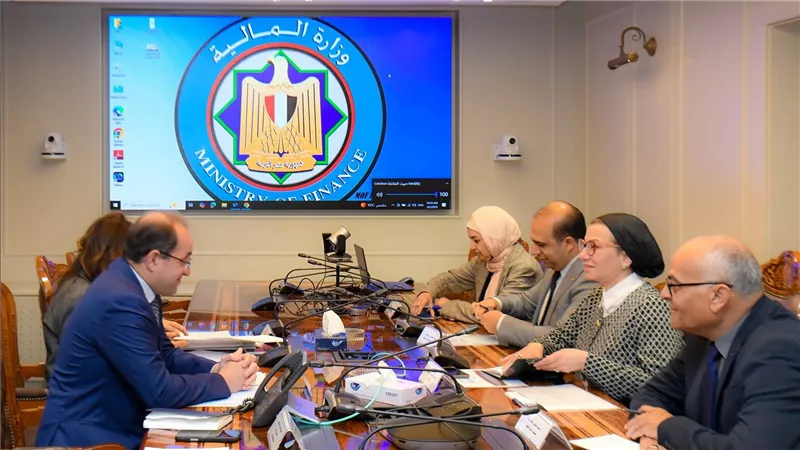 وزيرا «المالية» و«البيئة»: حريصون على تشجيع القطاع الخاص للاستثمار
