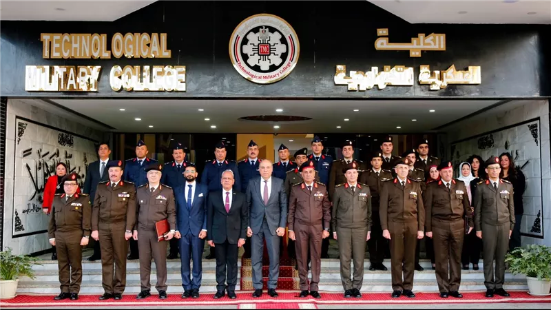الكلية العسكرية التكنولوجية توقع عقد إتفاق مع الشركة القابضة للأكاديمية المصرية لعلوم الطيران وشركة سافز لخدمات الطيران وتطوير التعليم