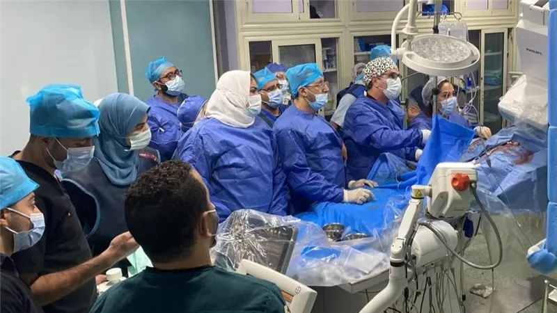 الصحة تُعلن تدشين مشروع زرع الصمام الرئوي عن طريق القسطرة بمعهد القلب