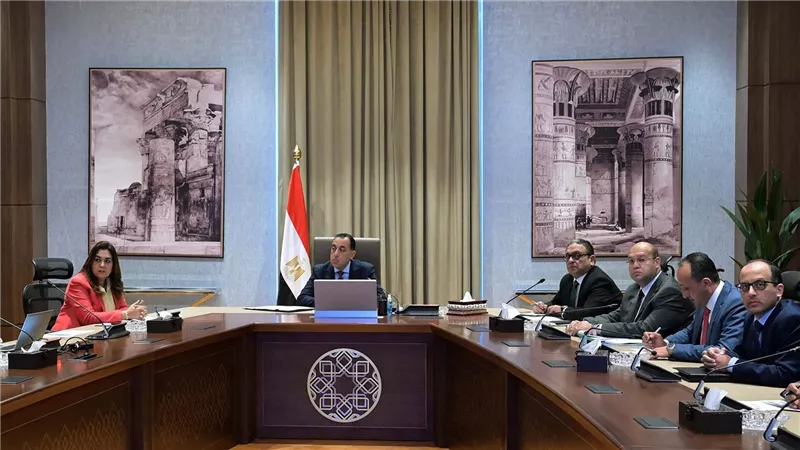 رئيس الوزراء يترأس اجتماع اللجنة الوزارية للعدالة الاجتماعية