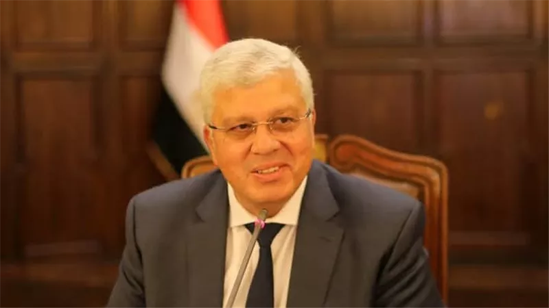 وزير التعليم العالي يهنئ مستشفيات جامعة أسيوط لحصولها على شهادة الأيزو 9001:2015