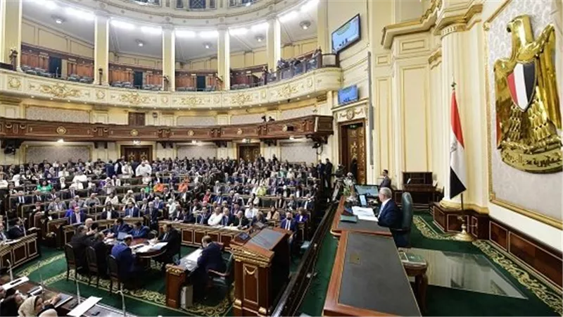 مجلس النواب يوافق على مادة حظر الإضراب بالمنشآت الحيوية بقانون العمل
