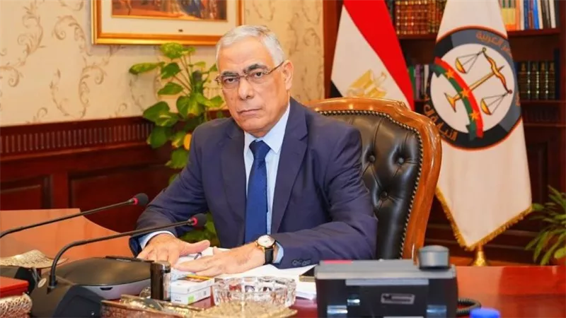 النائب العام يوجه بالتصدى لظاهرة تصنيع واستخدام الألعاب النارية