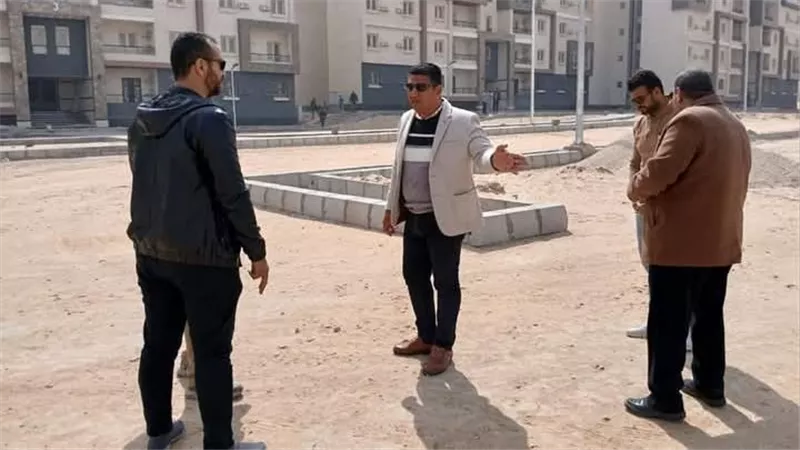 وزير الإسكان: إطلاق التيار الكهربائي لعمارات 
