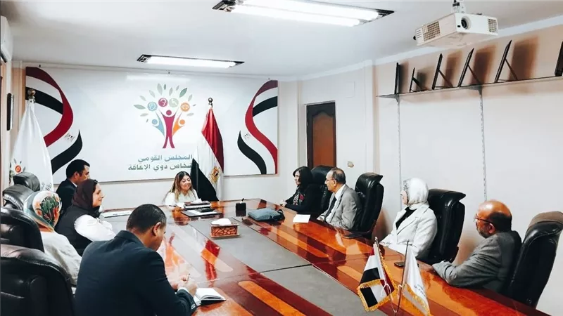 المشرف على 