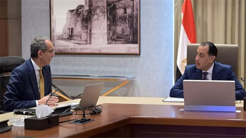 رئيس الوزراء يُتابع مع وزير الاتصالات وتكنولوجيا المعلومات أهم ملفات العمل