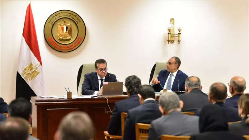 بحضور وزير الصحة.. اجتماع حول إعادة تأهيل القطاع الصحي بقطاع غزة