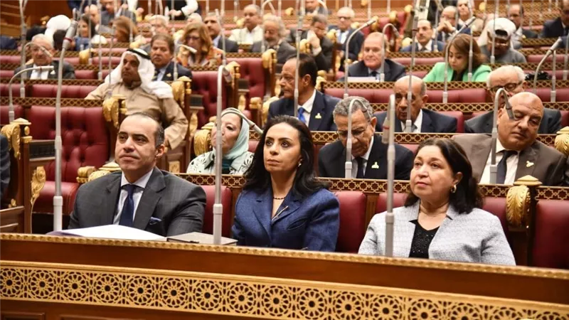  فوزي يحضر جلسة مجلس الشيوخ لمناقشة طلبي مناقشة بشأن برامج الحماية الاجتماعية