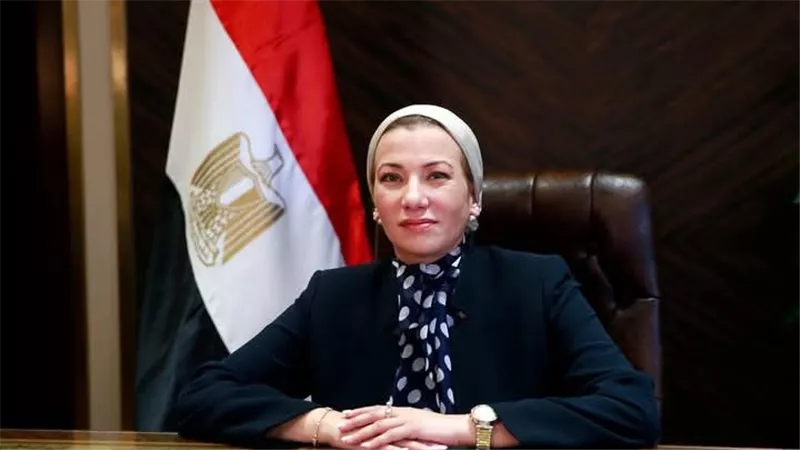  وزيرة البيئة توجه برفع حالة الاستعداد لخدمات الجمع والنقل ونظافة الشوارع خلال العيد 