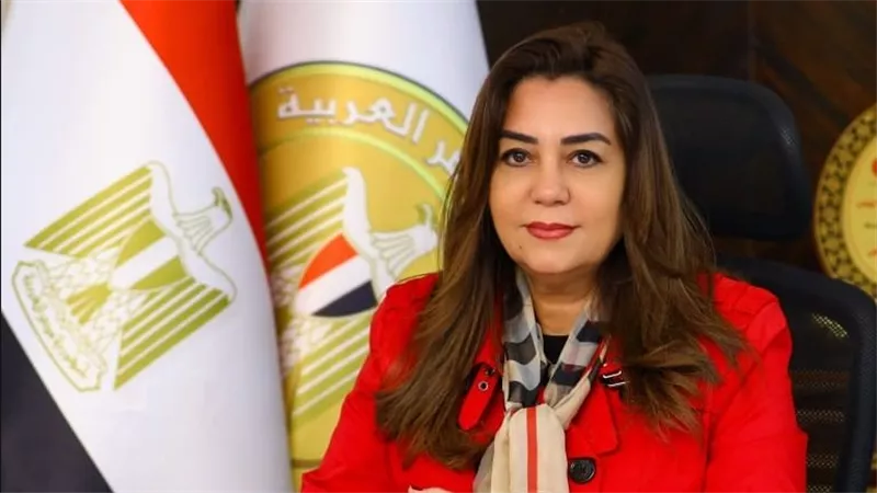 وزيرة التنمية المحلية تستعرض تقريرًا حول جهود وحدة حقوق الإنسان بالوزارة لحل مشكلات المواطنين بالمحافظات