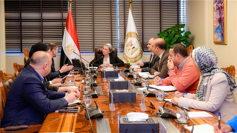 وزيرة البيئة تلتقي ممثلو مجموعة تجانس الأردنية لعرض تطبيق إلكتروني تنفذه الشركة فى مجال جمع وإدارة المخلفات