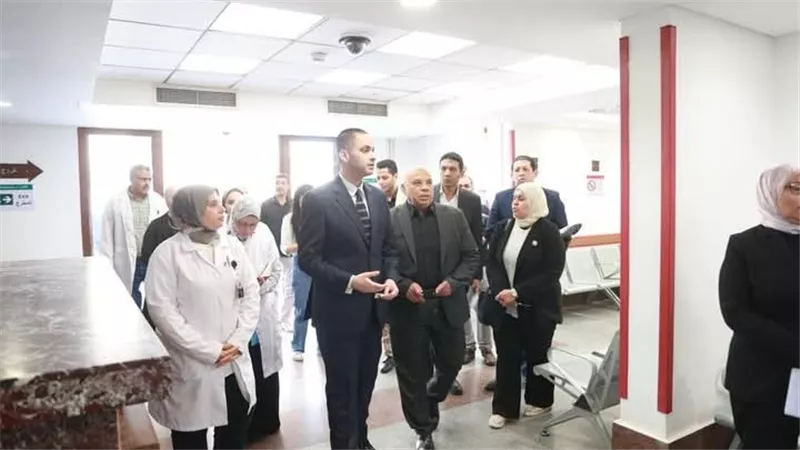 نائب وزير الصحة يقوم بجولة مفاجئة في المركز التخصصي لطب الأسنان والمجالس الطبية المتخصصة