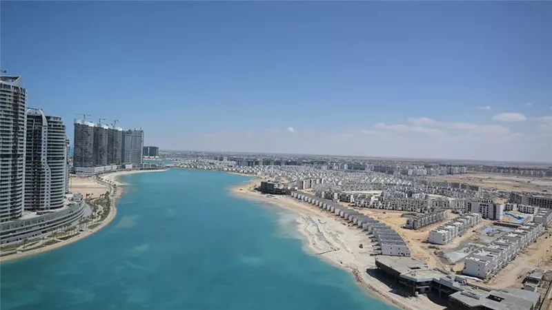 رئيس الوزراء يتفقد وحدات مبادرة 