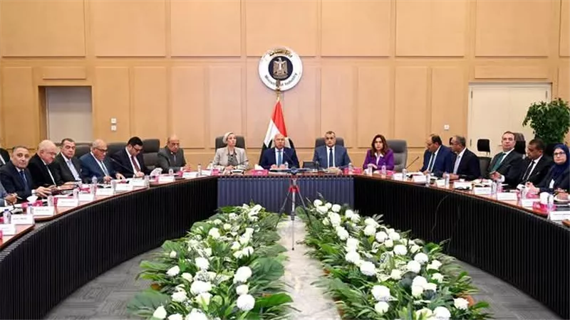 وزير الصناعة والنقل يترأس الاجتماع الحادي والعشرين للمجموعة الوزارية للتنمية الصناعية