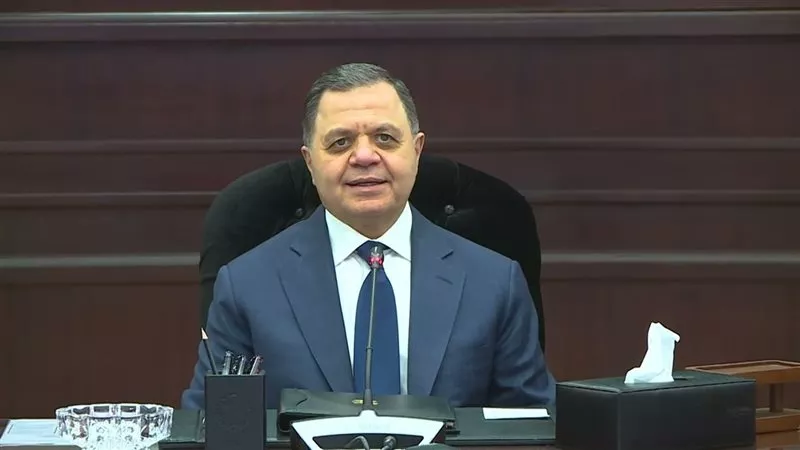 وزير الداخلية يهنئ البابا تواضروس بعيد القيامة المجيد