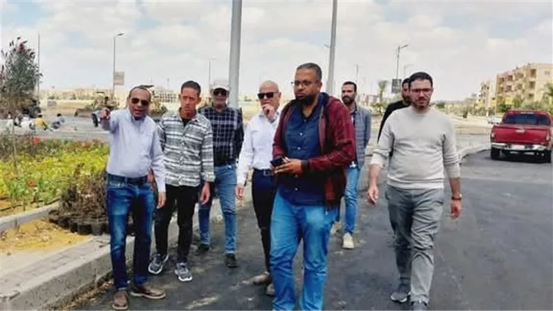 وزير الإسكان يُتابع أعمال تطوير الطرق ورفع الكفاءة بعددٍ من المدن الجديدة