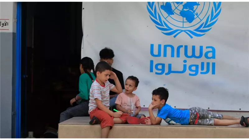 الأونروا: منع إسرائيل دخول وسائل الإعلام الدولية لغزة يغذى الأكاذيب والتضليل