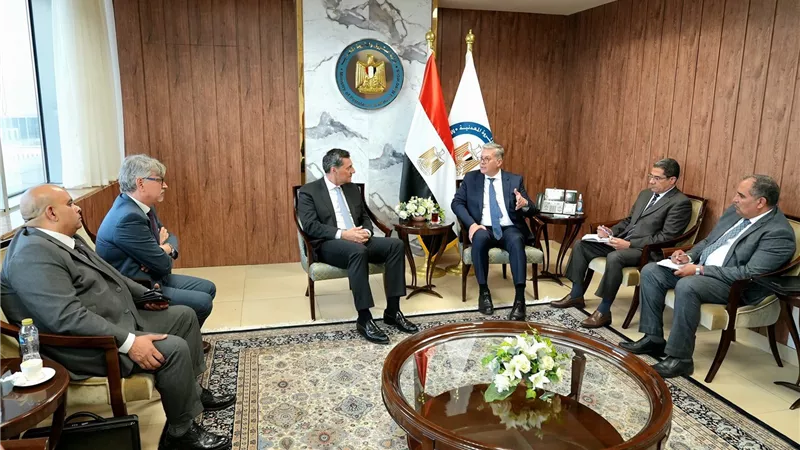 وزير البترول يستقبل رئيس شركة أنرجين اليونانية لبحث أوجه التعاون المشترك
