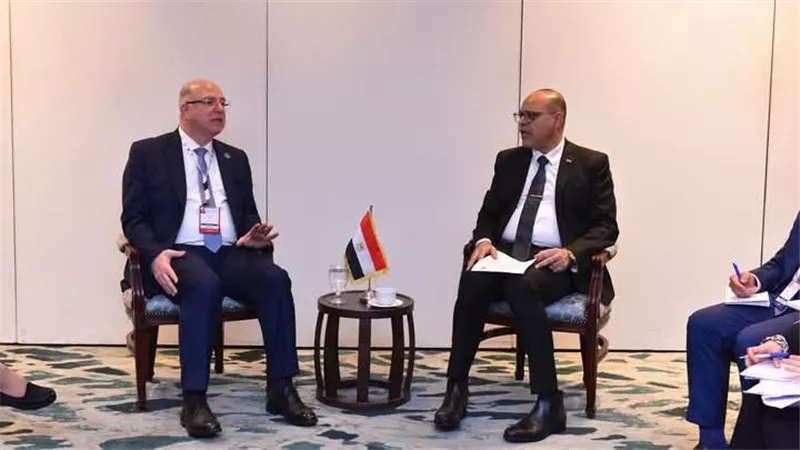 وزير العمل يلتقى نظيره اللبناني لبحث ملفات ذات الاهتمام المشترك