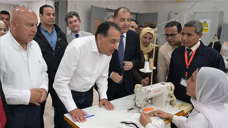 رئيس الوزراء يتفقد أعمال التطوير بمركز التدريب التابع لمصلحة الكفاية الإنتاجية والتدريب المهني