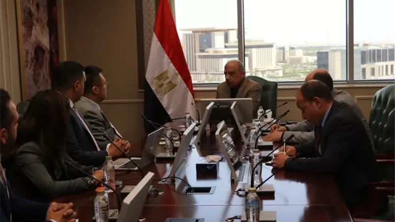  وزير الكهرباء يبحث مع مجموعة سانجرو 