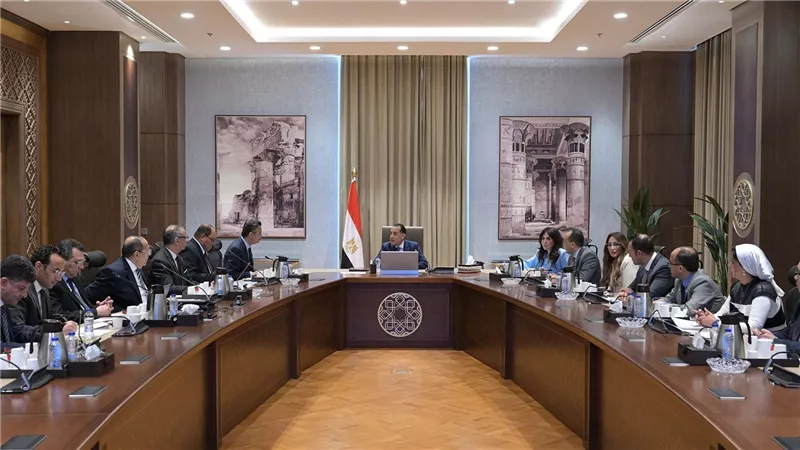 رئيس الوزراء يترأس اجتماع اللجنة العليا لضبط الأسواق وأسعار السلع