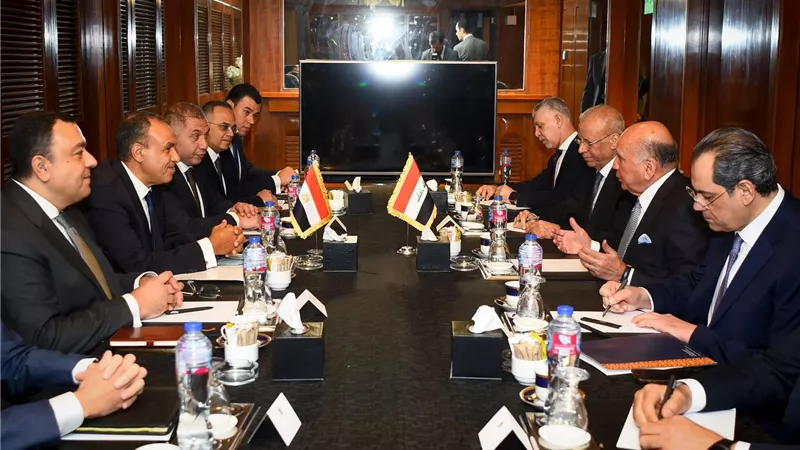 وزير الخارجية والهجرة يستقبل نائب رئيس الوزراء ووزير خارجية جمهورية العراق