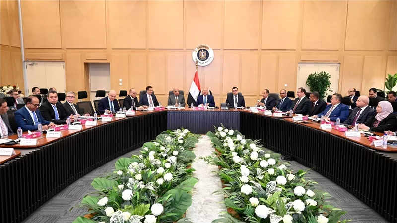 وزير الصناعة والنقل يترأس الاجتماع الثاني والعشرين للمجموعة الوزارية للتنمية الصناعية