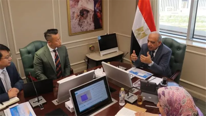 وزير الكهرباء يبحث مع مسئولي شركة ستيت جريد ‏الصينية سبل تعزيز الشراكة والتعاون 
