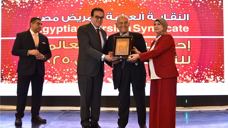 وزير الصحة يؤكد دعم الدولة المصرية لمهنة التمريض