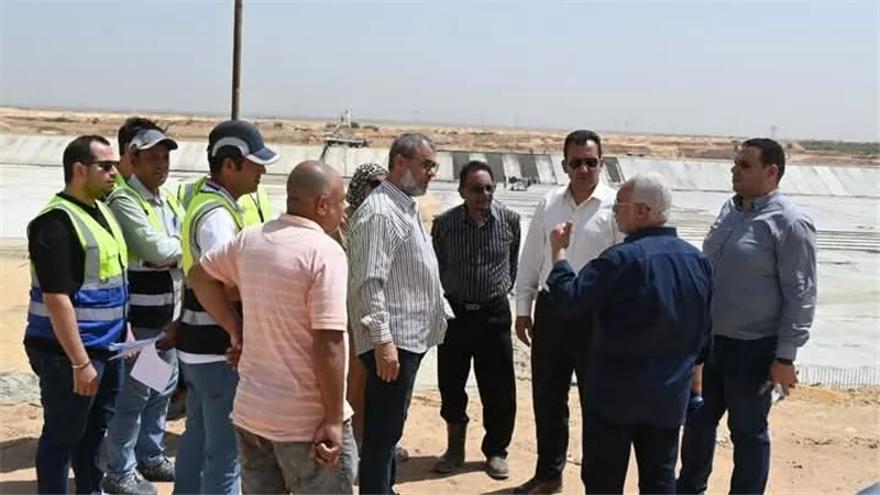 وزير الإسكان يُتابع مشروعات توسعات وصيانة محطات الصرف الصحي بمدن الشروق والعاشر والمنيا الجديدة
