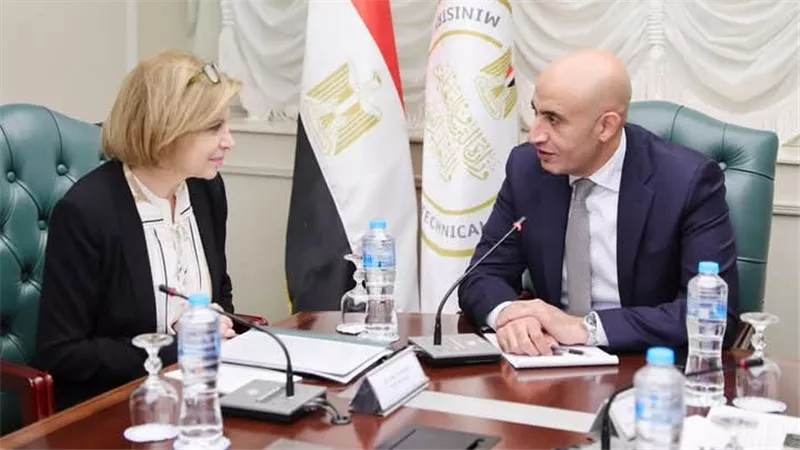 وزير التربية والتعليم يلتقى بوفد من البنك الدولي لبحث سبل تعزيز أوجه التعاون المشترك 